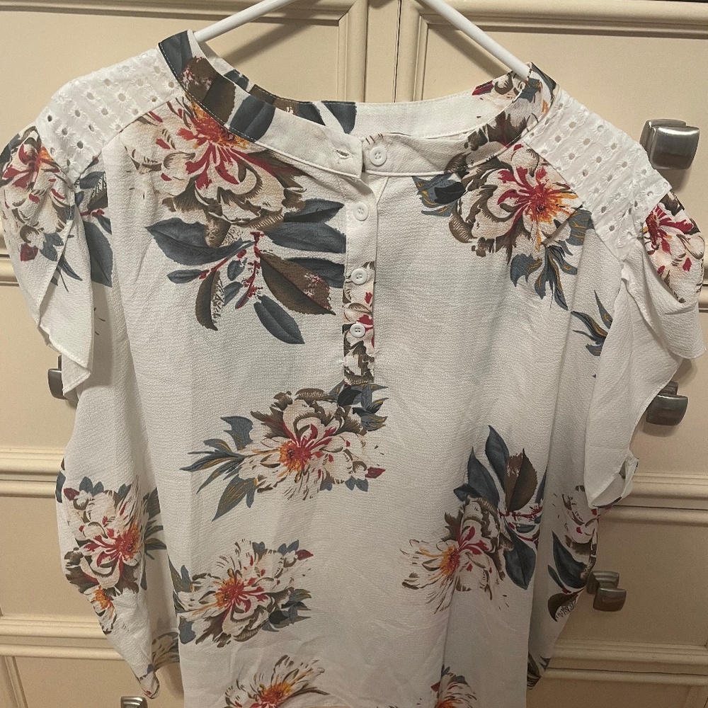 SHEIN Floral Blouse
